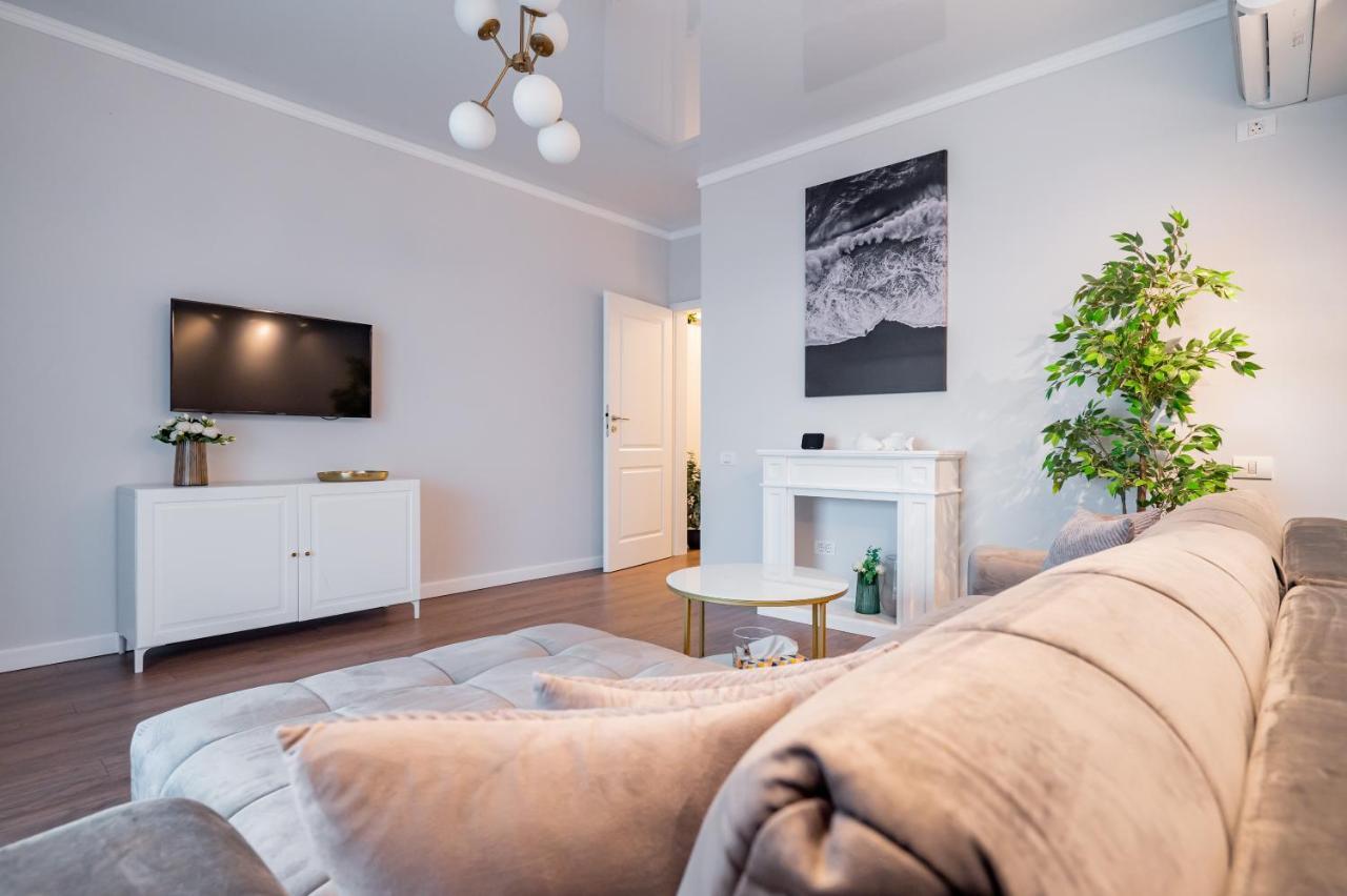 Golden Mirage Sunset Apartment Mamaia Exteriér fotografie