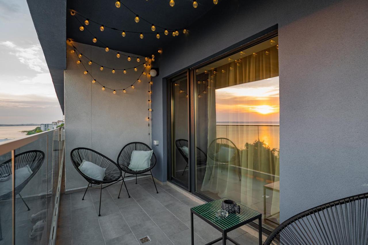 Golden Mirage Sunset Apartment Mamaia Exteriér fotografie